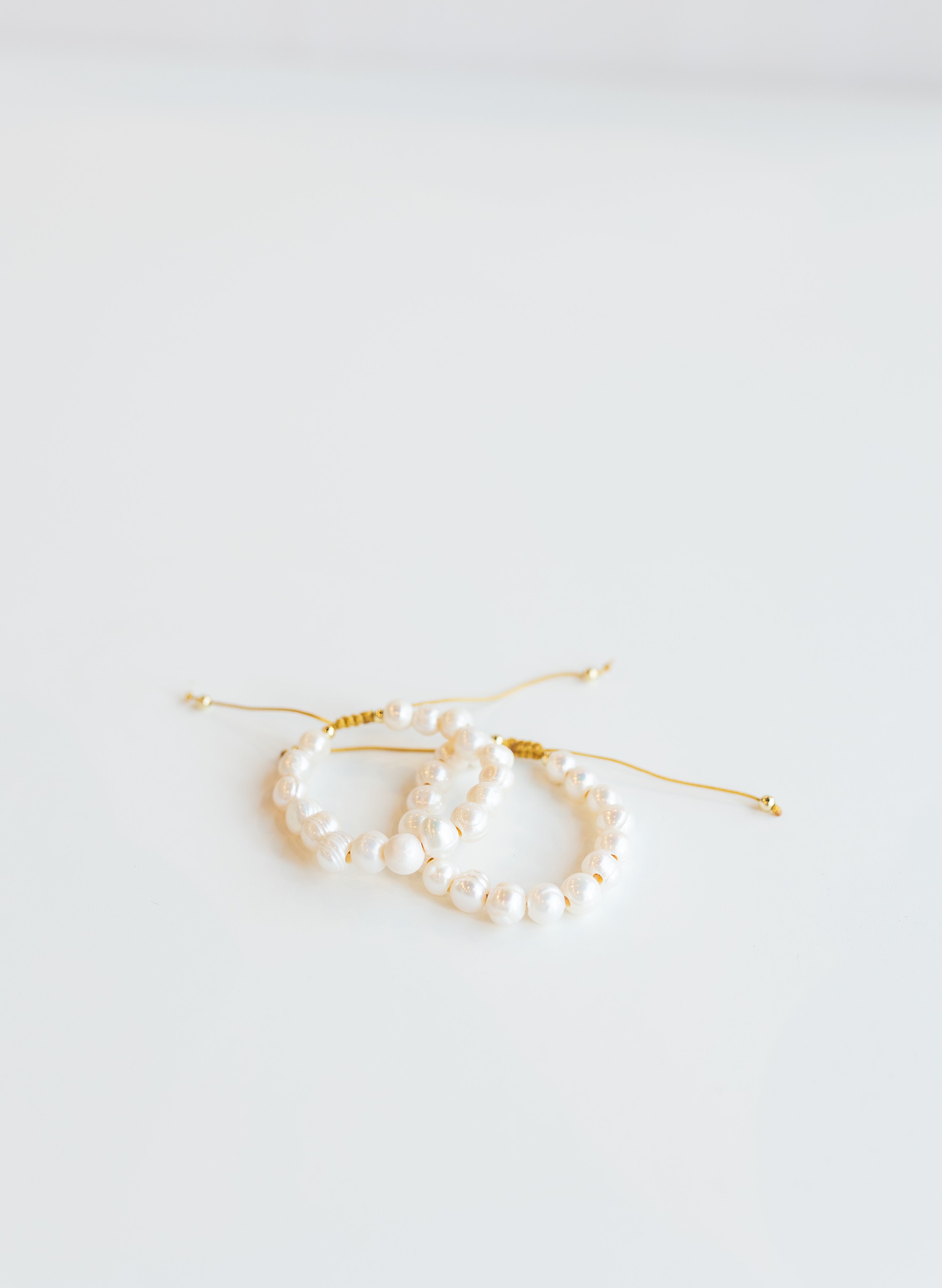 Solid Pearl Adjustable Bracelet