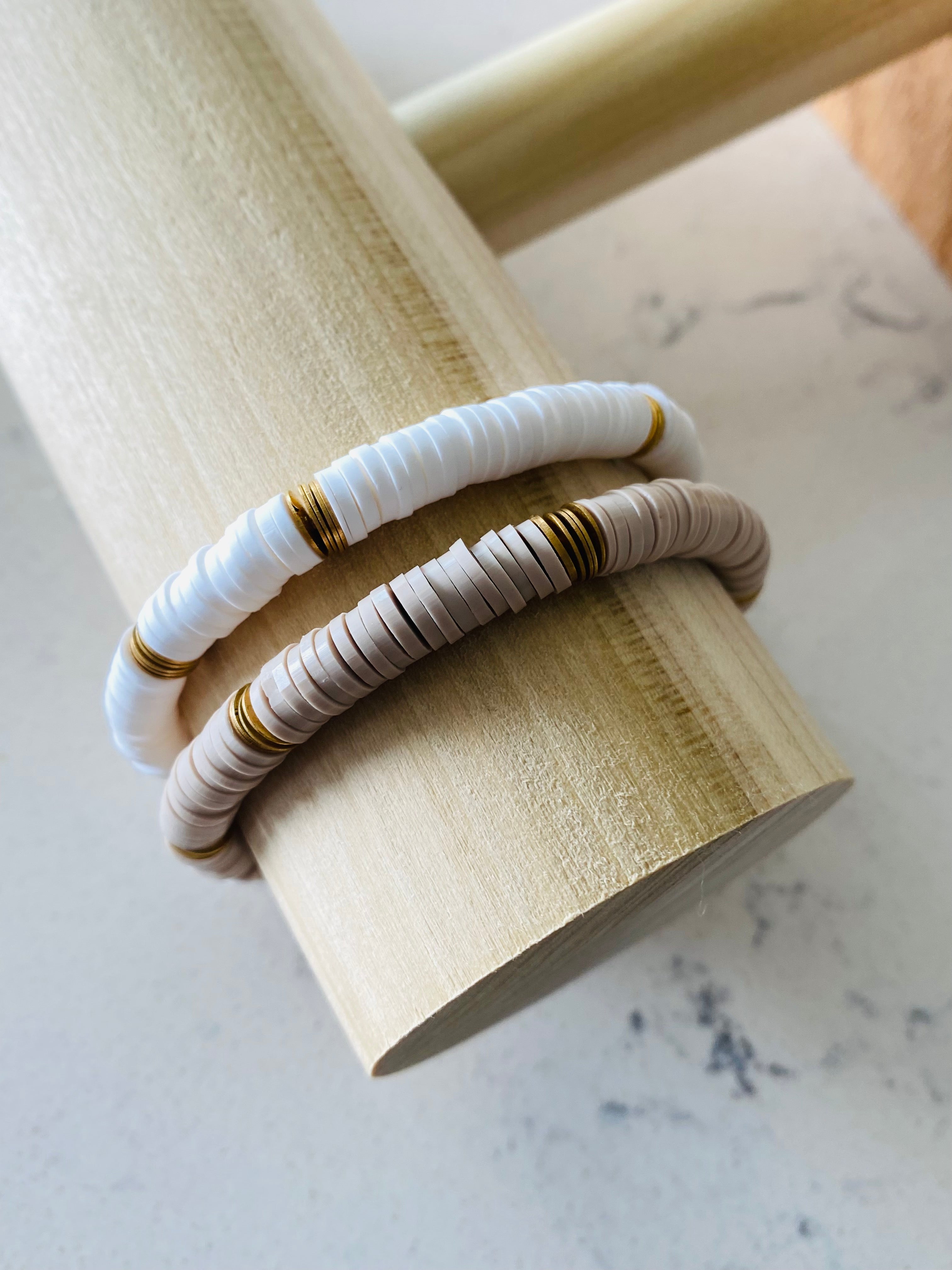 Neutral Set with Gold discs - ONIE + SKY