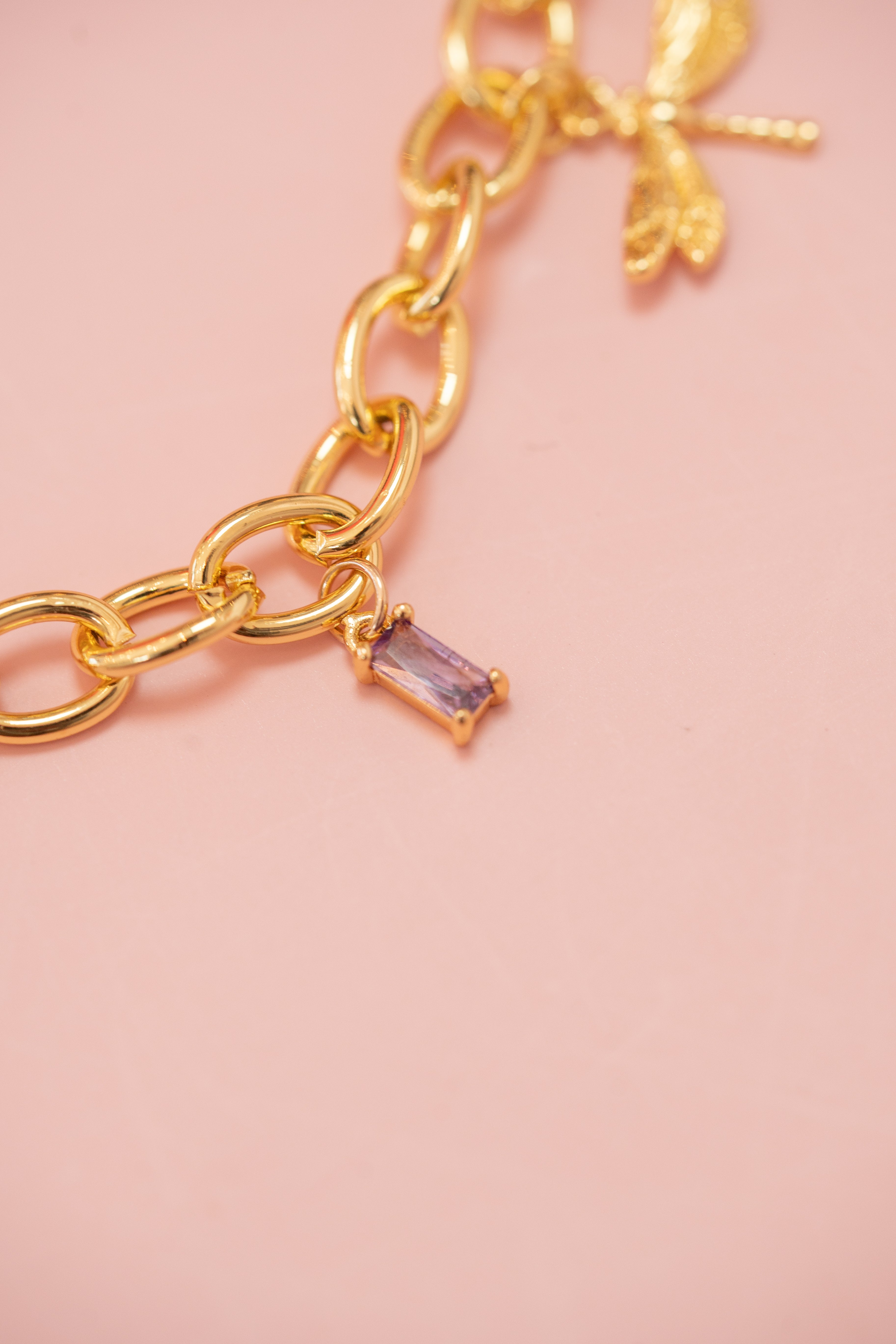 Oval Chain Charm Necklace